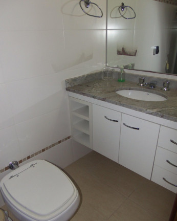 Imagem Casa com 3 Quartos à Venda, 500 m² em Cavalhada - Porto Alegre Imagem Casa com 3 Quartos à Venda, 500 m² em Cavalhada - Porto Alegre