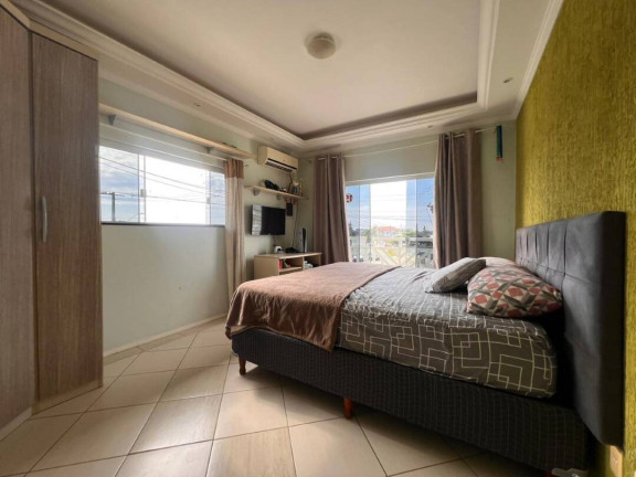 Imagem Casa com 3 Quartos à Venda, 380 m² em Centro - Balneário Barra Do Sul Imagem Casa com 3 Quartos à Venda, 380 m² em Centro - Balneário Barra Do Sul