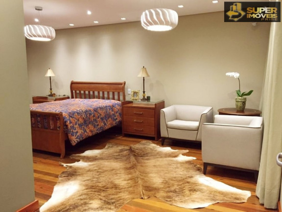 Imagem Casa com 4 Quartos à Venda, 864 m² em Centro - Pelotas
