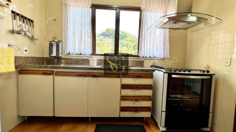 Imagem Apartamento com 4 Quartos à Venda, 257 m² em Agriões - Teresópolis