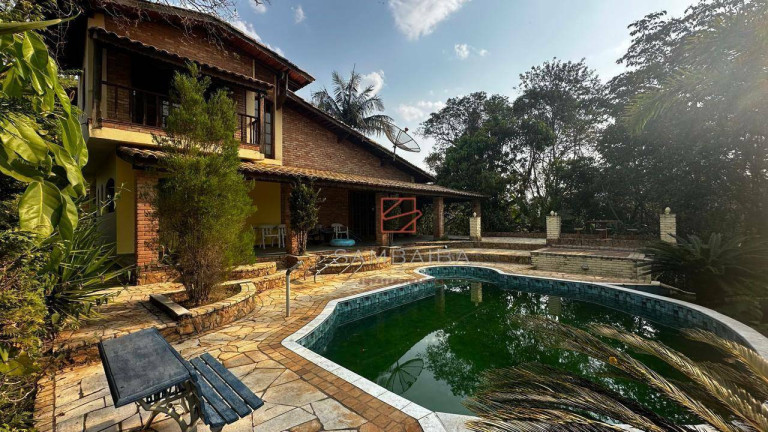 Imagem Casa com 2 Quartos à Venda, 220 m² em Serrinha - Bragança Paulista Imagem Casa com 2 Quartos à Venda, 220 m² em Serrinha - Bragança Paulista
