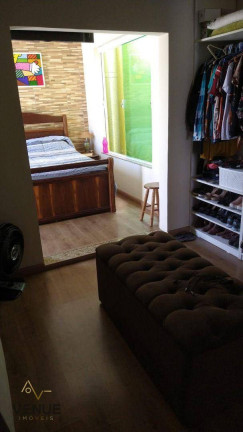Imagem Sobrado com 3 Quartos à Venda, 180 m² em Vila Suissa - Mogi Das Cruzes Imagem Sobrado com 3 Quartos à Venda, 180 m² em Vila Suissa - Mogi Das Cruzes