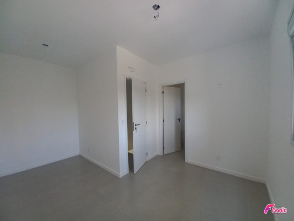 Imagem Casa com 2 Quartos à Venda, 78 m² em Morro Das Pedras - Florianópolis
