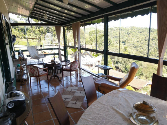 Imagem Casa com 4 Quartos à Venda, 330 m² em Campista - Campos Do Jordão Imagem Casa com 4 Quartos à Venda, 330 m² em Campista - Campos Do Jordão