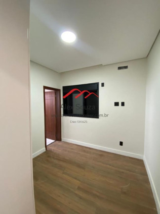 Imagem Casa com 3 Quartos à Venda, 180 m² em Jardim Planalto