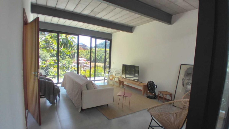 Casa com 3 Quartos à Venda, 300 m² em Vargem Grande - Teresópolis