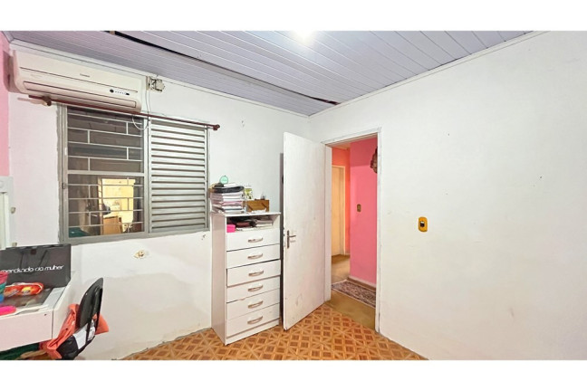 Imagem Casa com 3 Quartos à Venda, 104 m² em Partenon - Porto Alegre Imagem Casa com 3 Quartos à Venda, 104 m² em Partenon - Porto Alegre