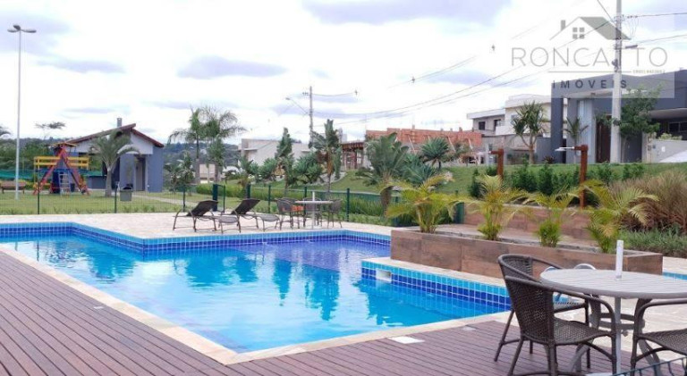 Imagem Casa de Condomínio com 3 Quartos à Venda, 181 m²