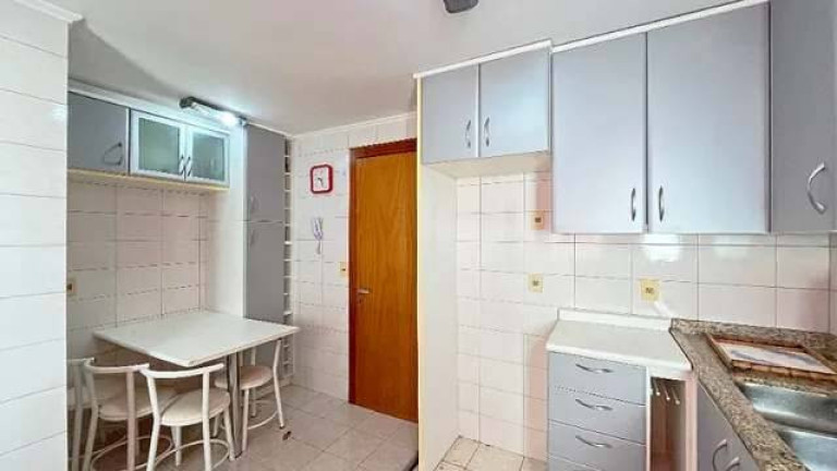 Imagem Apartamento com 3 Quartos à Venda, 99 m² em Cristal - Porto Alegre