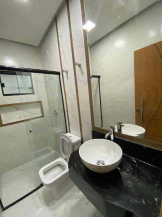 Imagem Casa com 3 Quartos à Venda, 290 m² em Bandeirante - Caldas Novas