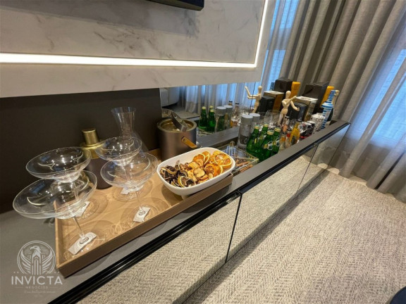 Imagem Cobertura com 3 Quartos à Venda, 240 m² em Centro - Balneário Camboriú Imagem Cobertura com 3 Quartos à Venda, 240 m² em Centro - Balneário Camboriú