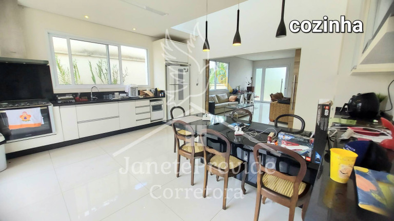 Imagem Casa de Condomínio com 2 Quartos à Venda, 266 m² em Alphaville - Barueri Imagem Casa de Condomínio com 2 Quartos à Venda, 266 m² em Alphaville - Barueri