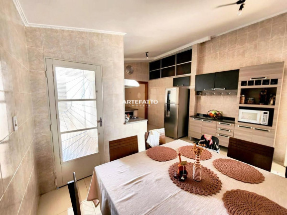 Imagem Casa com 3 Quartos à Venda, 250 m² Imagem Casa com 3 Quartos à Venda, 250 m²