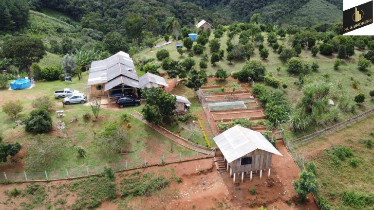 Imagem Imóvel com 4 Quartos à Venda, 46.000 m² em Freguesia Dos Laras - Campo Magro Imagem Imóvel com 4 Quartos à Venda, 46.000 m² em Freguesia Dos Laras - Campo Magro