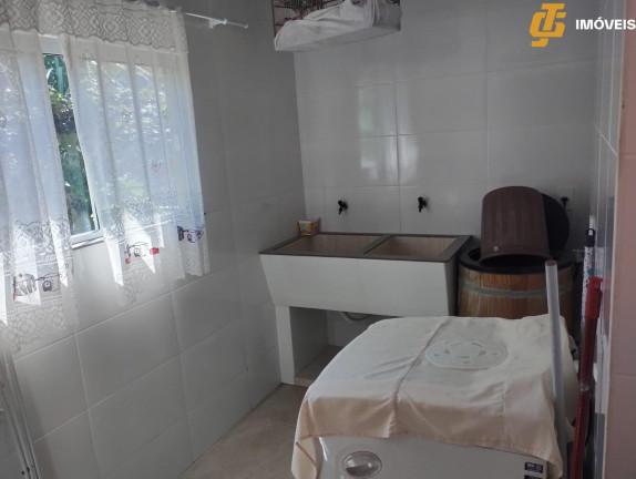 Imagem Casa com 2 Quartos à Venda, 312 m² em Monte Alegre - Camboriú Imagem Casa com 2 Quartos à Venda, 312 m² em Monte Alegre - Camboriú