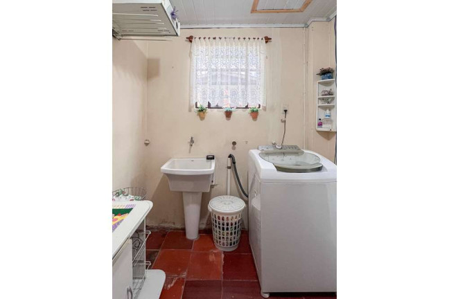 Imagem Casa com 3 Quartos à Venda,  em Igara - Canoas