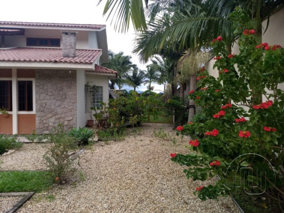 Imagem Casa com 4 Quartos à Venda, 300 m² em Ponta De Baixo - São José