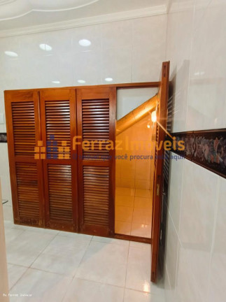 Imagem Casa com 4 Quartos à Venda, 474 m² em Ipanema - Porto Alegre Imagem Casa com 4 Quartos à Venda, 474 m² em Ipanema - Porto Alegre