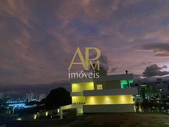 Imagem Casa com 3 Quartos à Venda, 722 m² em Pedra Branca - Palhoça Imagem Casa com 3 Quartos à Venda, 722 m² em Pedra Branca - Palhoça