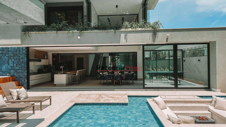 Imagem Casa com 6 Quartos à Venda, 555 m² em Riviera Módulo 17 - Bertioga Imagem Casa com 6 Quartos à Venda, 555 m² em Riviera Módulo 17 - Bertioga