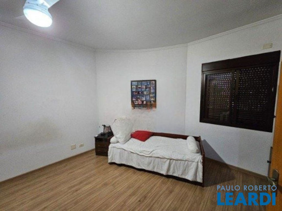 Imagem Sobrado com 4 Quartos à Venda, 389 m² em Vila Bastos - Santo André Imagem Sobrado com 4 Quartos à Venda, 389 m² em Vila Bastos - Santo André