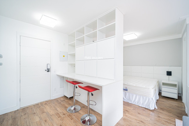 Imagem Imóvel com 1 Quarto para Alugar, 32 m² em Brooklin - São Paulo Imagem Imóvel com 1 Quarto para Alugar, 32 m² em Brooklin - São Paulo