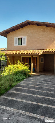 Imagem Sobrado com 6 Quartos à Venda, 210 m² em Toninhas - Ubatuba