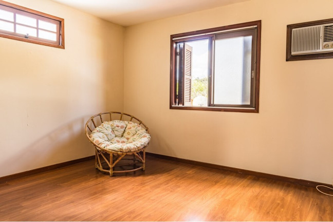 Imagem Casa com 3 Quartos à Venda, 235 m² em Guarujá - Porto Alegre Imagem Casa com 3 Quartos à Venda, 235 m² em Guarujá - Porto Alegre