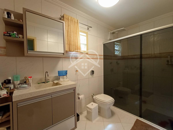 Imagem Casa com 3 Quartos à Venda, 375 m² Imagem Casa com 3 Quartos à Venda, 375 m²