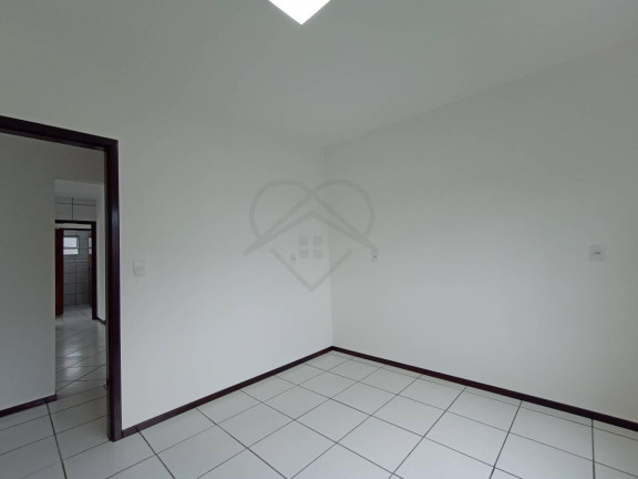 Imagem Casa com 3 Quartos à Venda, 375 m² Imagem Casa com 3 Quartos à Venda, 375 m²