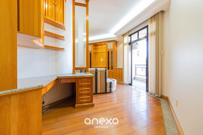 Imagem Apartamento com 4 Quartos à Venda, 240 m² em Jardim Blumenau - Blumenau