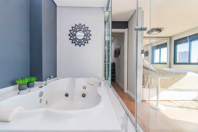 Imagem Apartamento com 2 Quartos à Venda, 129 m² em Cristal - Porto Alegre Imagem Apartamento com 2 Quartos à Venda, 129 m² em Cristal - Porto Alegre