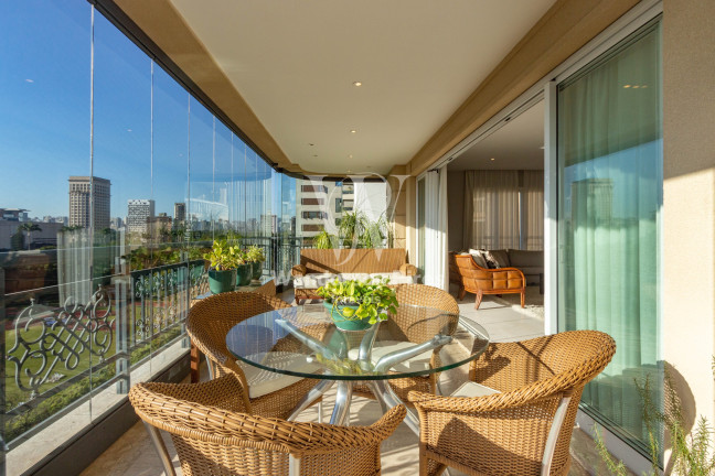 Imagem Apartamento com 3 Quartos à Venda, 350 m² em Jardim Europa - São Paulo Imagem Apartamento com 3 Quartos à Venda, 350 m² em Jardim Europa - São Paulo