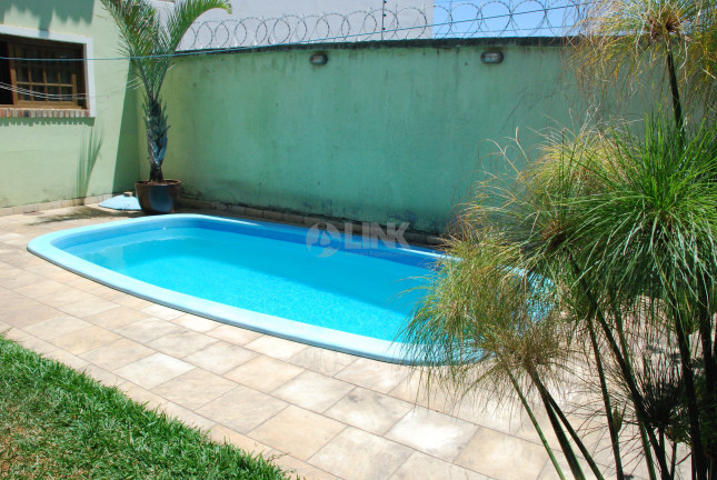 Imagem Imóvel com 4 Quartos à Venda, 223 m² em Sarandi - Porto Alegre Imagem Imóvel com 4 Quartos à Venda, 223 m² em Sarandi - Porto Alegre