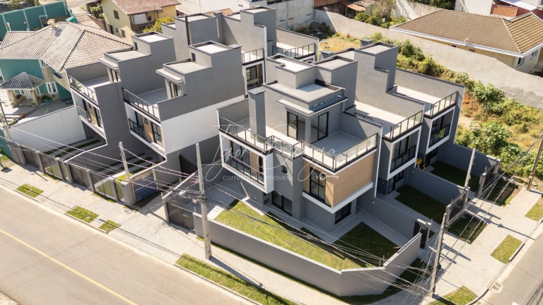 Imagem Imóvel com 3 Quartos à Venda, 119 m² em Pilarzinho - Curitiba Imagem Imóvel com 3 Quartos à Venda, 119 m² em Pilarzinho - Curitiba