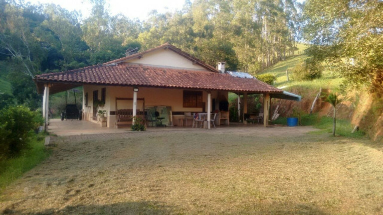 Imagem Chácara com 3 Quartos à Venda, 300 m² em Itapeva - Paraibuna Imagem Chácara com 3 Quartos à Venda, 300 m² em Itapeva - Paraibuna