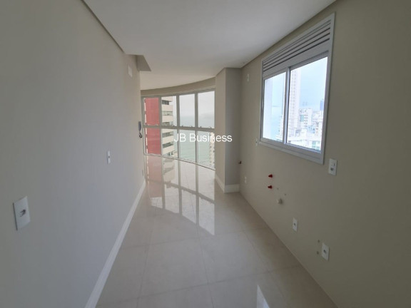 Imagem Imóvel com 4 Quartos à Venda, 131 m² em Centro - Balneário Camboriú Imagem Imóvel com 4 Quartos à Venda, 131 m² em Centro - Balneário Camboriú