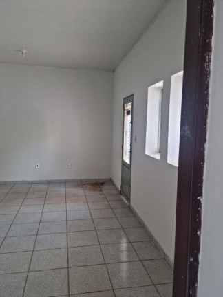 Imagem Casa com 2 Quartos à Venda, 380 m² em Cuiabá Imagem Casa com 2 Quartos à Venda, 380 m² em Cuiabá