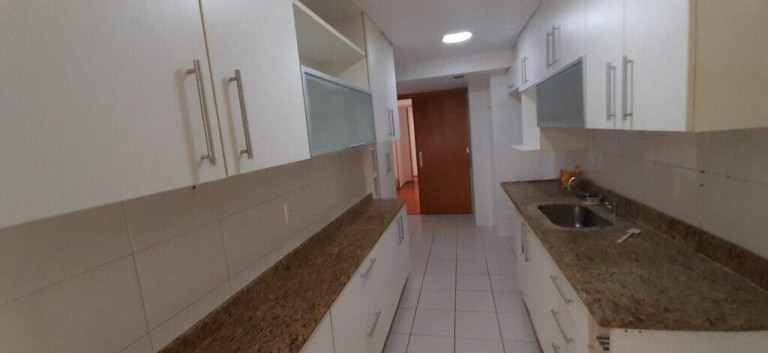 Imagem Apartamento com 4 Quartos para Alugar, 201 m² em Lagoa - Rio De Janeiro Imagem Apartamento com 4 Quartos para Alugar, 201 m² em Lagoa - Rio De Janeiro