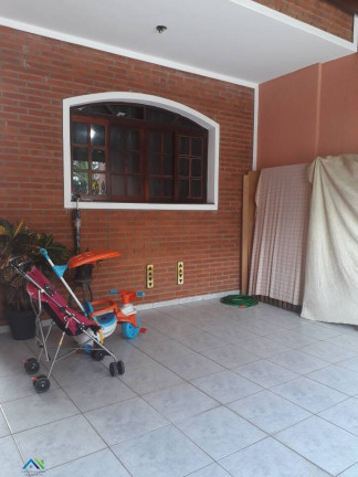 Imagem Sobrado com 3 Quartos à Venda, 179 m² em Jardim Do Lírio - Jundiaí