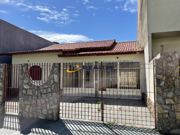 Casa com 3 Quartos à Venda, 180 m² em Parque Jóquei Club - Campos Dos Goytacazes