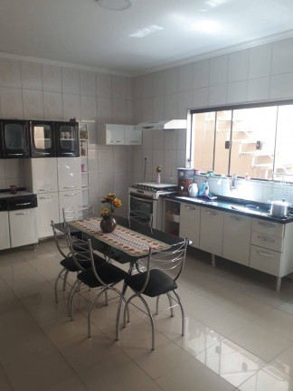 Imagem Casa com 3 Quartos à Venda, 300 m² em Vila Formosa - Sorocaba Imagem Casa com 3 Quartos à Venda, 300 m² em Vila Formosa - Sorocaba