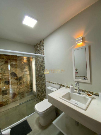 Imagem Sobrado com 3 Quartos à Venda, 252 m² em Cigarras - São Sebastião Imagem Sobrado com 3 Quartos à Venda, 252 m² em Cigarras - São Sebastião