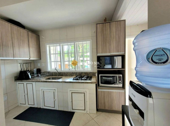 Imagem Casa com 4 Quartos à Venda, 215 m² em Mariscal - Bombinhas Imagem Casa com 4 Quartos à Venda, 215 m² em Mariscal - Bombinhas