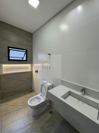 Casa com 3 Quartos à Venda, 260 m² em Parque Das Flores - Goiânia