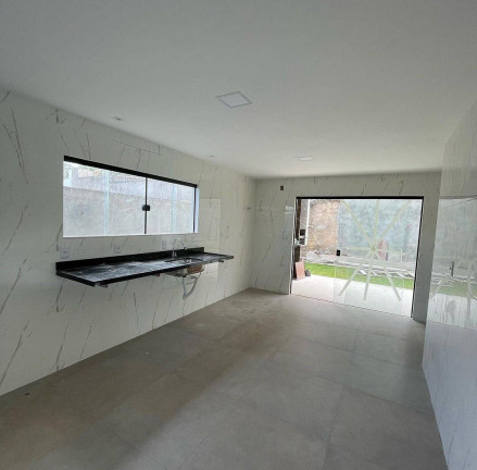 Imagem Casa com 4 Quartos à Venda, 240 m² em Catu De Abrantes (abrantes) - Camaçari