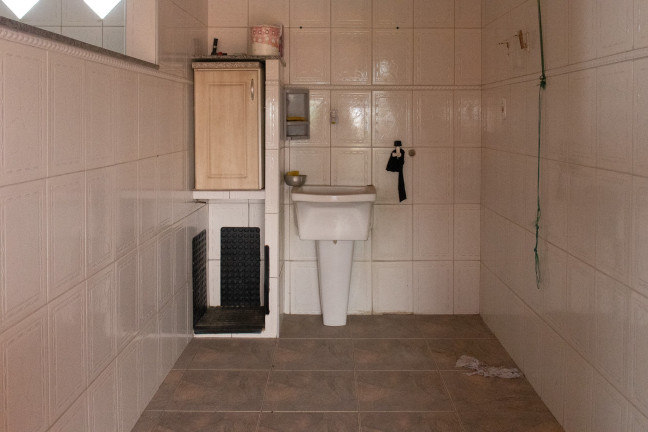 Imagem Sobrado com 2 Quartos à Venda, em Campo Grande - Rio De Janeiro Imagem Sobrado com 2 Quartos à Venda, em Campo Grande - Rio De Janeiro