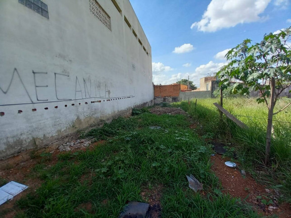 Imagem Terreno à Venda, em Lopes De Oliveira - Sorocaba Imagem Terreno à Venda, em Lopes De Oliveira - Sorocaba