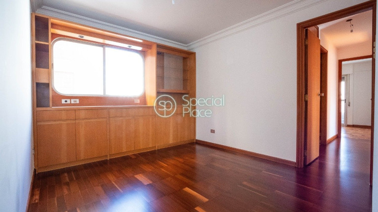 Imagem Apartamento com 3 Quartos à Venda, 220 m² em Itaim Bibi - São Paulo Imagem Apartamento com 3 Quartos à Venda, 220 m² em Itaim Bibi - São Paulo