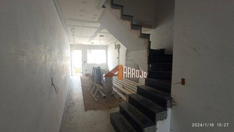 Sobrado com 3 Quartos à Venda, 207 m² em Penha De França - São Paulo
